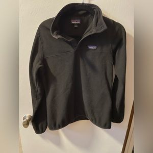 women’s Patagonia fleece pullover Black size M